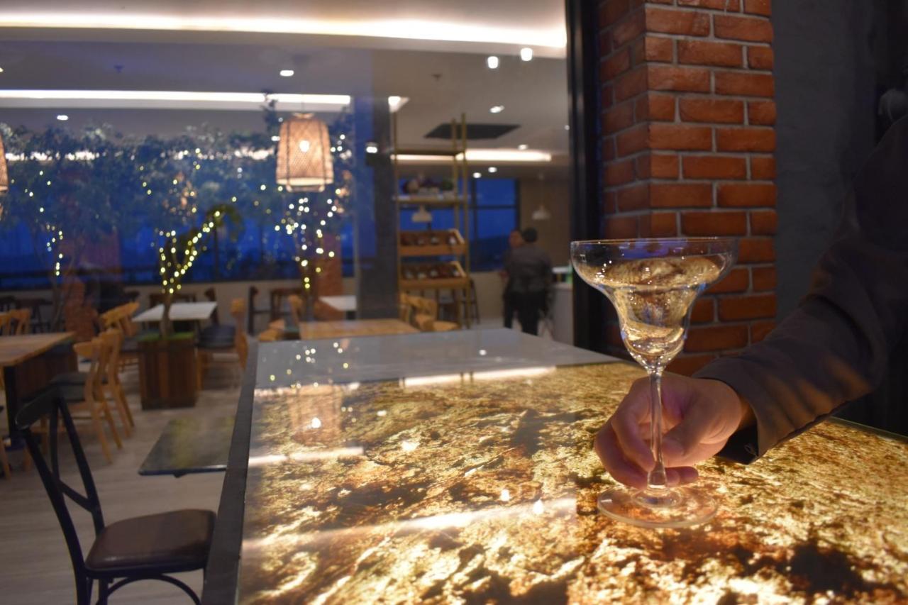 West Prime Hotel Calbayog Exteriér fotografie